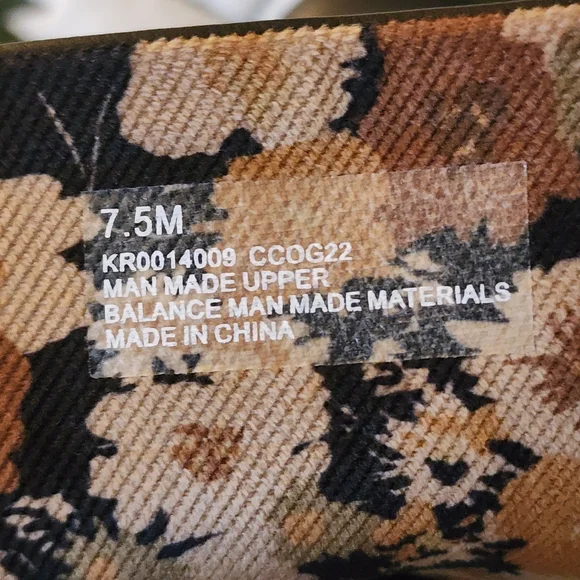 Korks Marci Black Heeled Boots - Picture 3 of 9